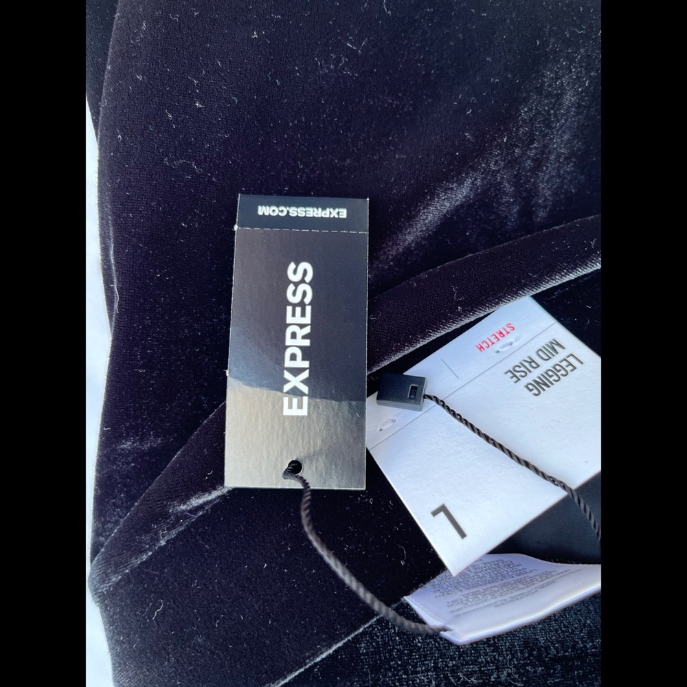 NWT Velvet Mid-Rise Legging - Picture 2 of 13